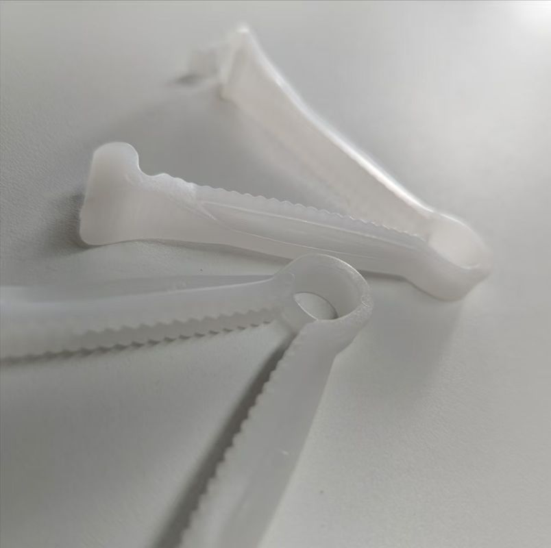 Sterilized Umbilical Cord Clamp Clipper For Newborn Baby